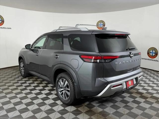 2023 Nissan Pathfinder SL 4WD