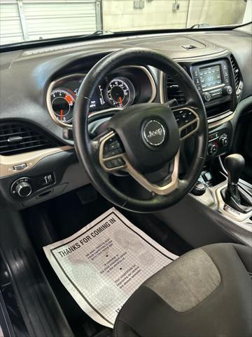 2017 Jeep Cherokee Sport
