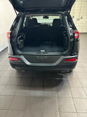 2017 Jeep Cherokee Sport