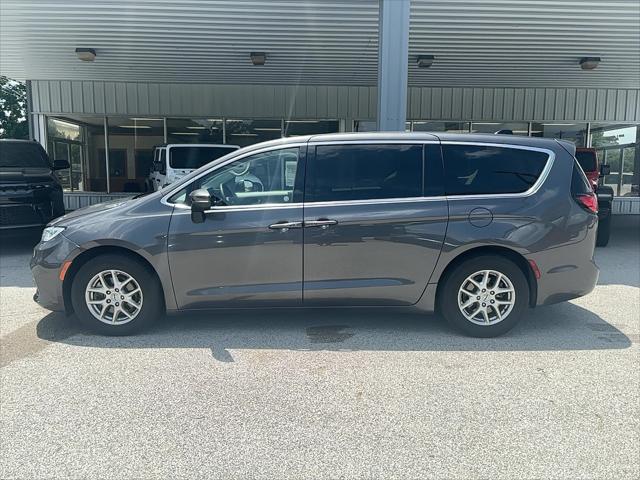 2023 Chrysler Pacifica Touring L for sale in Jasper, TX