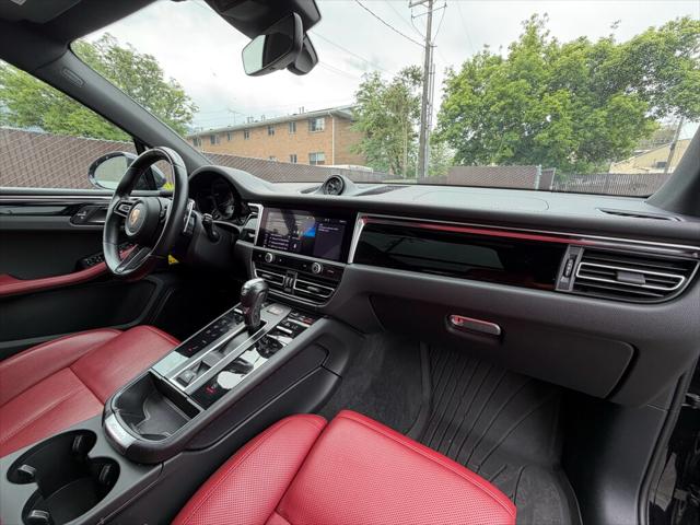 2024 Porsche Macan S