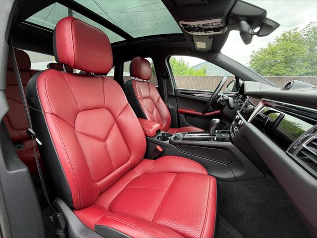 2024 Porsche Macan S