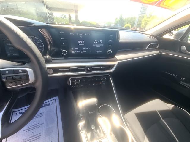 2023 Kia K5 LXS