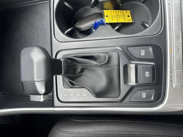 2025 Kia Carnival MPV LXS