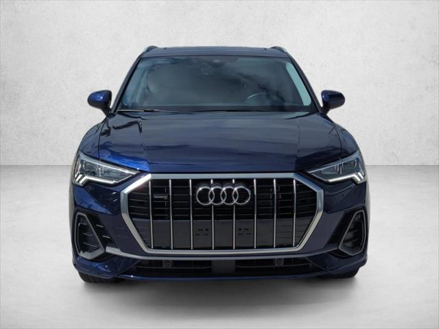 2025 Audi Q3 Premium 45 TFSI S line quattro Tiptronic