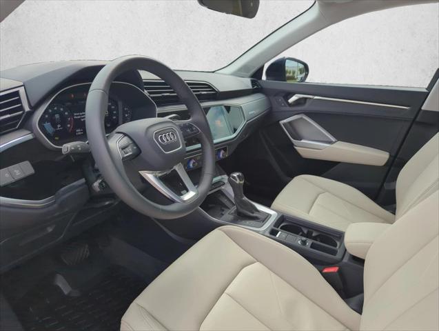 2025 Audi Q3 Premium 45 TFSI S line quattro Tiptronic