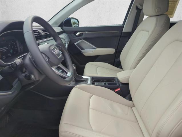 2025 Audi Q3 Premium 45 TFSI S line quattro Tiptronic