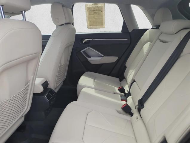 2025 Audi Q3 Premium 45 TFSI S line quattro Tiptronic