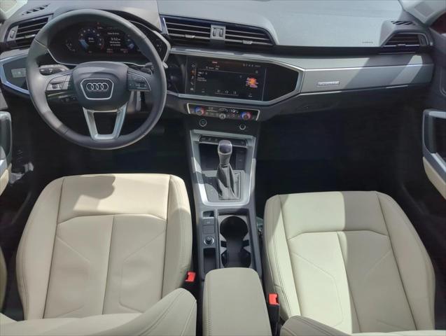 2025 Audi Q3 Premium 45 TFSI S line quattro Tiptronic