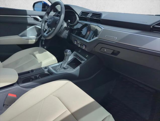 2025 Audi Q3 Premium 45 TFSI S line quattro Tiptronic