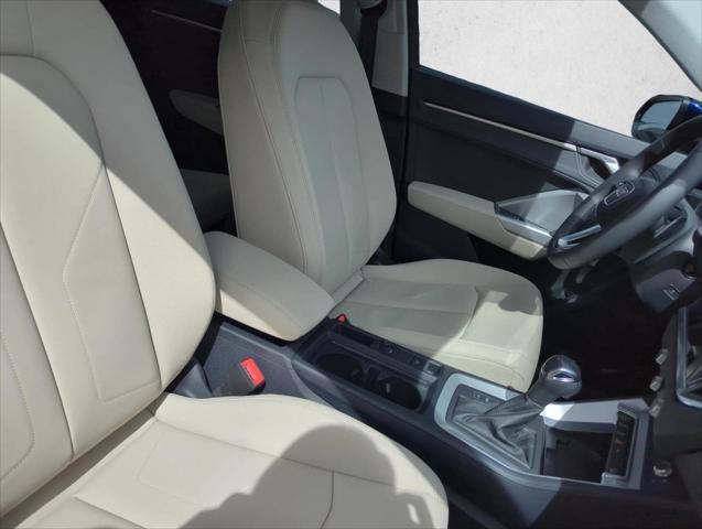 2025 Audi Q3 Premium 45 TFSI S line quattro Tiptronic