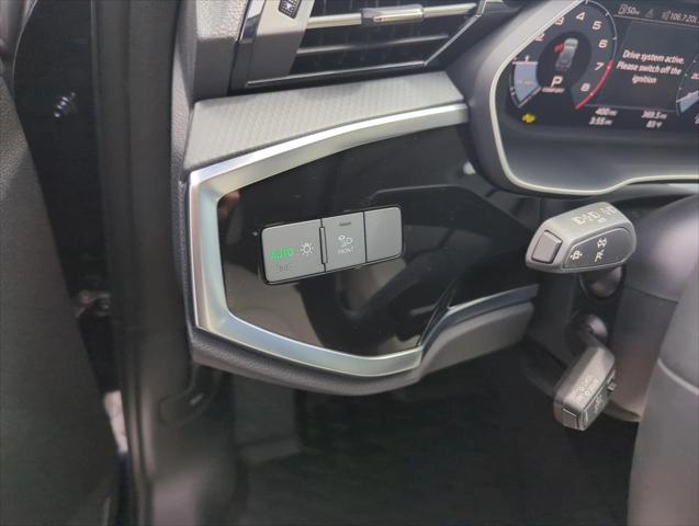 2025 Audi Q3 Premium 45 TFSI S line quattro Tiptronic