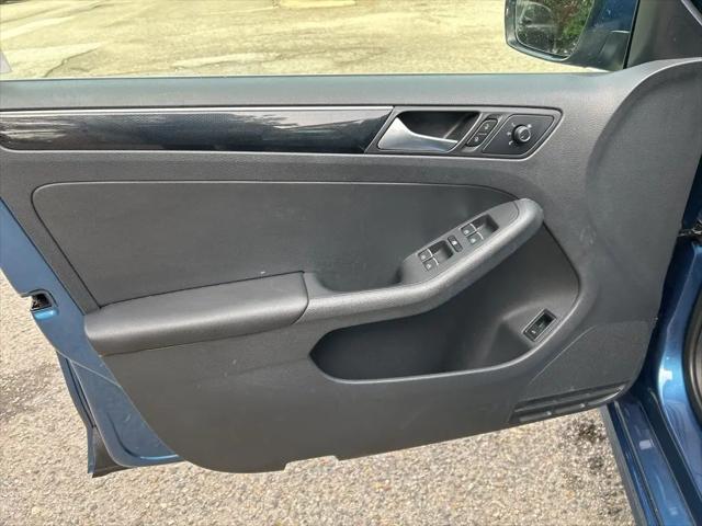 2016 Volkswagen Jetta 1.8T SEL