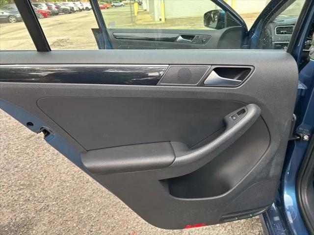 2016 Volkswagen Jetta 1.8T SEL