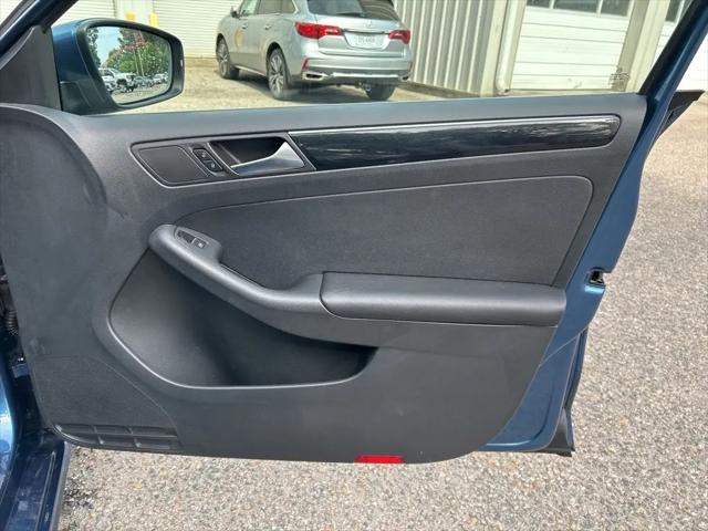 2016 Volkswagen Jetta 1.8T SEL
