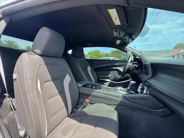 2021 Chevrolet Camaro RWD Coupe LT1