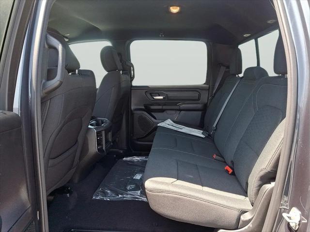 2026 Ram 1500 Express Crew Cab 4x4 57 Box