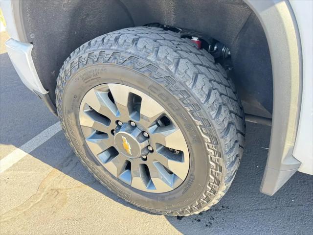 2022 Chevrolet Silverado 3500HD 4WD Crew Cab Standard Bed LT