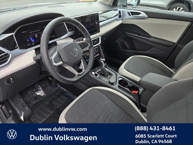 2025 Volkswagen Taos 1.5T SE
