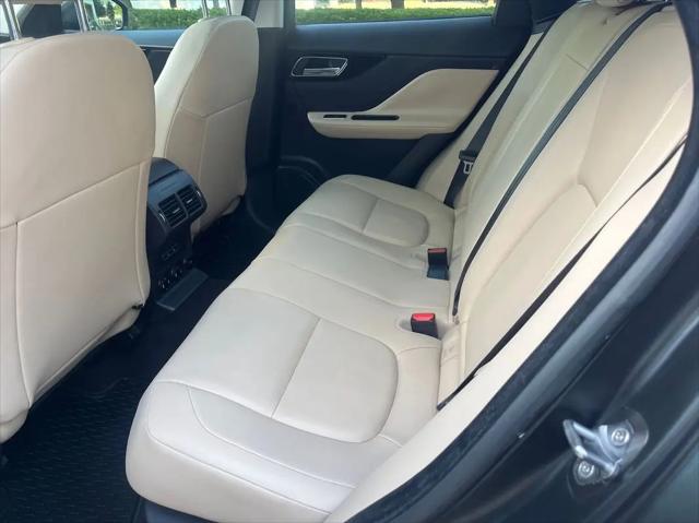 2018 Jaguar F-PACE 30t Premium