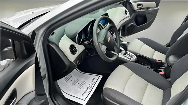 2015 Chevrolet Cruze LS Auto