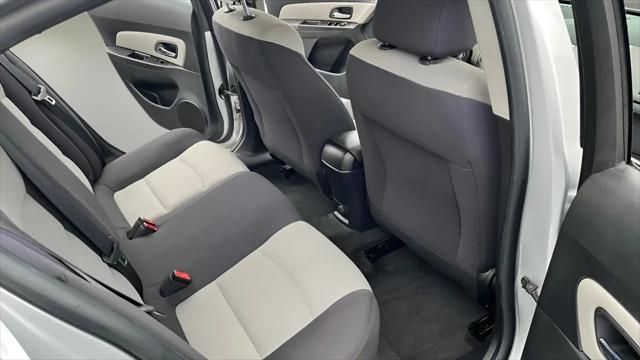 2015 Chevrolet Cruze LS Auto