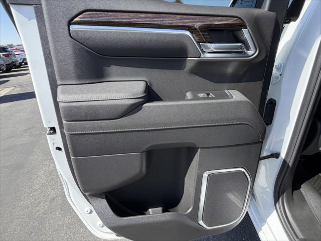 2026 GMC Sierra 1500 Double Cab, Standard Bed, SLE, 4WD