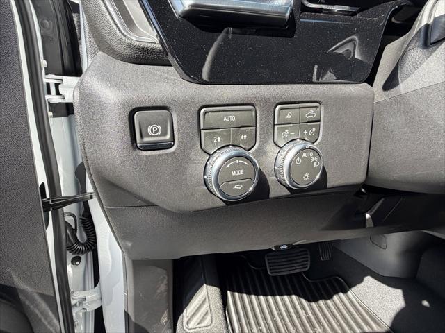 2026 GMC Sierra 1500 Double Cab, Standard Bed, SLE, 4WD