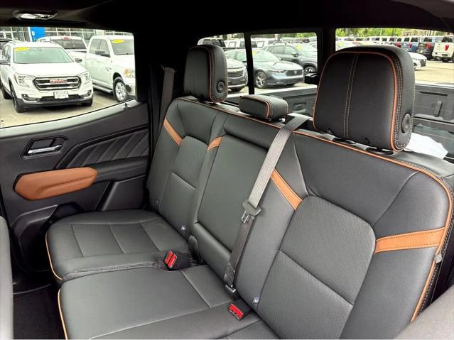 2026 GMC Canyon AT4, 4WD