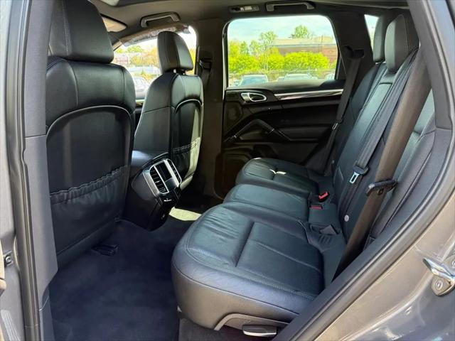 2012 Porsche Cayenne Cayenne