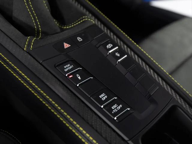 2025 Porsche 718 Cayman GT4 RS