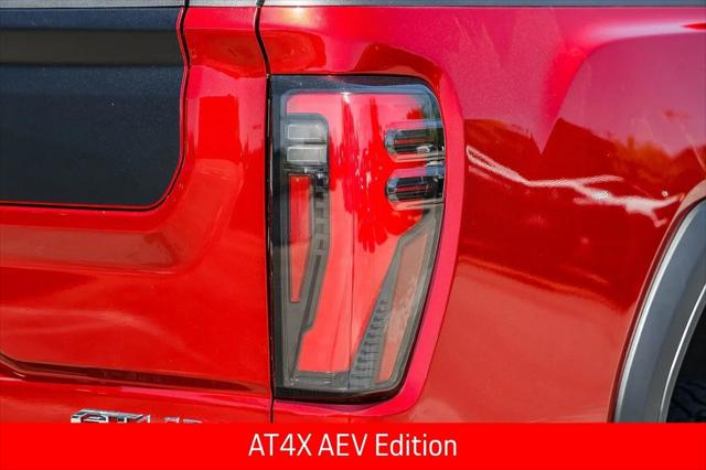 2024 GMC Sierra 2500HD 4WD Crew Cab Standard Bed AT4X