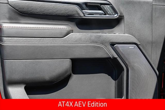 2024 GMC Sierra 2500HD 4WD Crew Cab Standard Bed AT4X