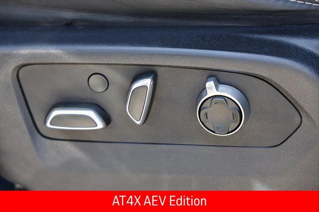 2024 GMC Sierra 2500HD 4WD Crew Cab Standard Bed AT4X