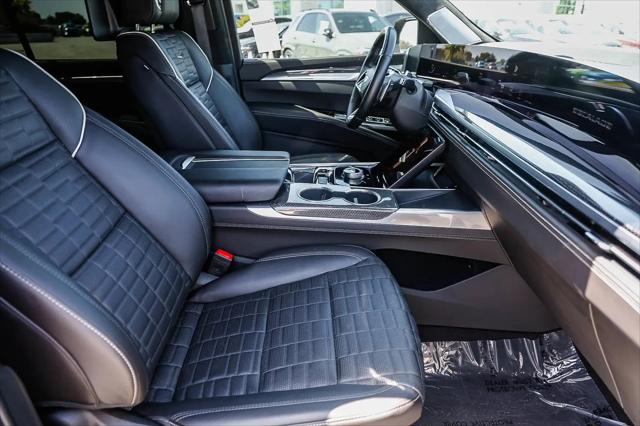 2025 Cadillac Escalade ESV V-Series