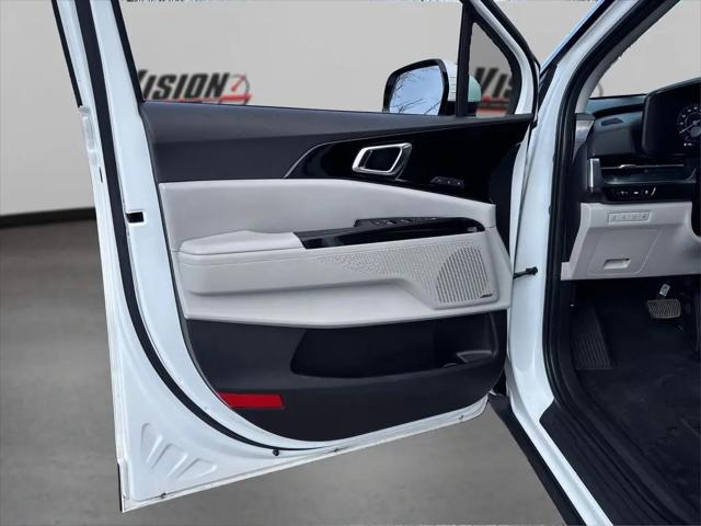 2023 Kia Carnival MPV SX Prestige