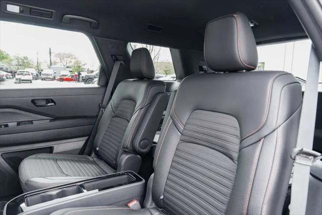 2025 Nissan Pathfinder Rock Creek 4WD