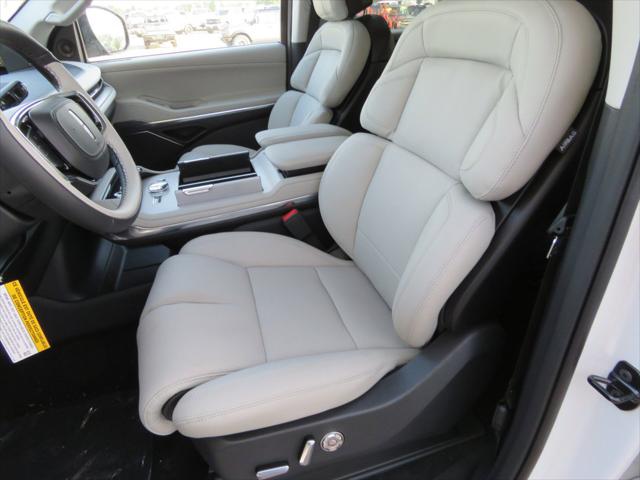 2026 Lincoln Navigator Premiere L