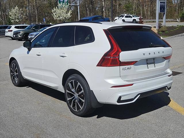 2023 Volvo XC60 B5 Plus Dark Theme