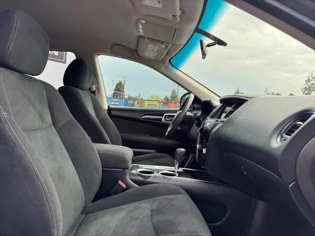 2015 Nissan Pathfinder S