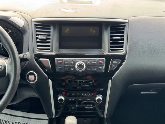 2015 Nissan Pathfinder S