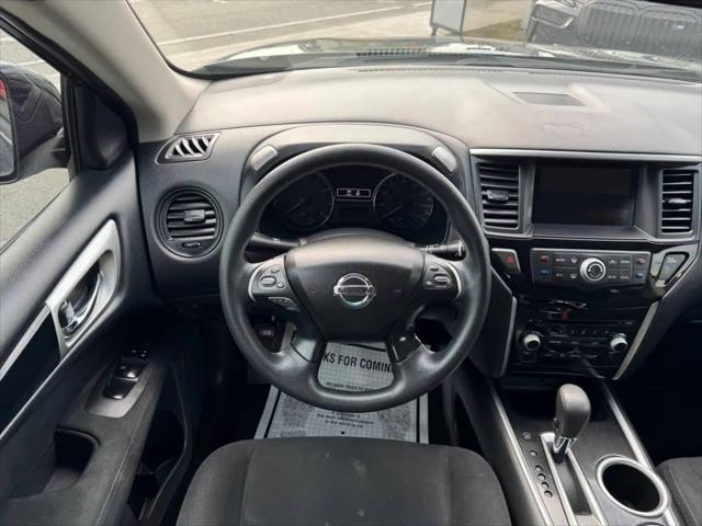 2015 Nissan Pathfinder S