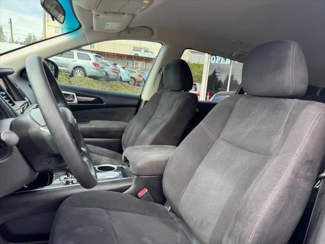 2015 Nissan Pathfinder S