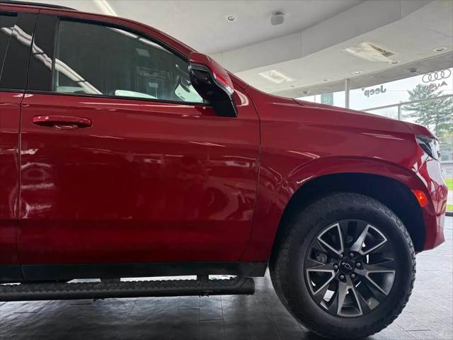 2022 Chevrolet Suburban 4WD Z71