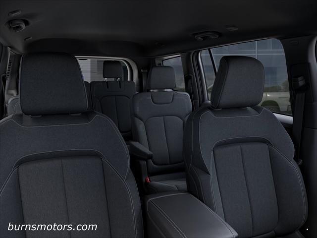 2026 Jeep Grand Cherokee L Laredo 4x2