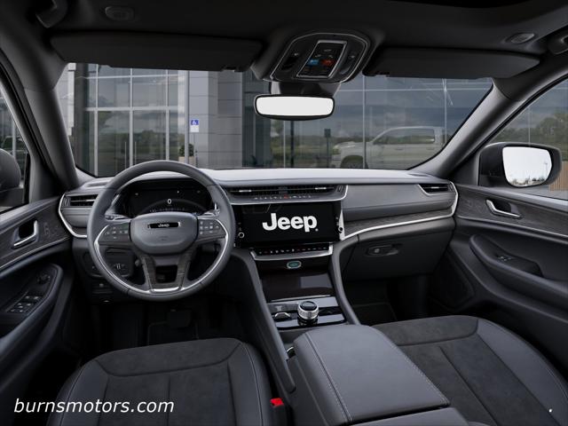 2026 Jeep Grand Cherokee L Altitude 4x2