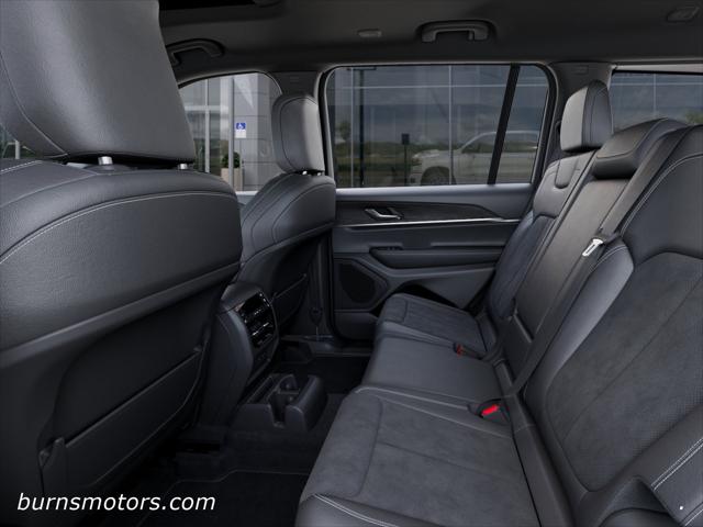 2026 Jeep Grand Cherokee L Altitude 4x2