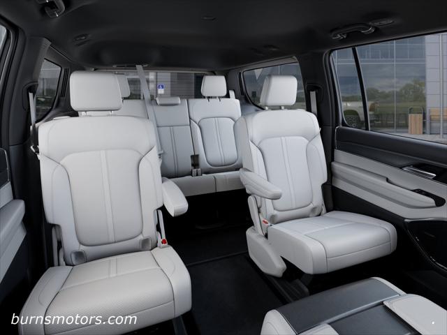2026 Jeep Grand Wagoneer 4x2