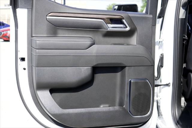 2026 Chevrolet Silverado 1500 4WD Crew Cab Short Bed RST