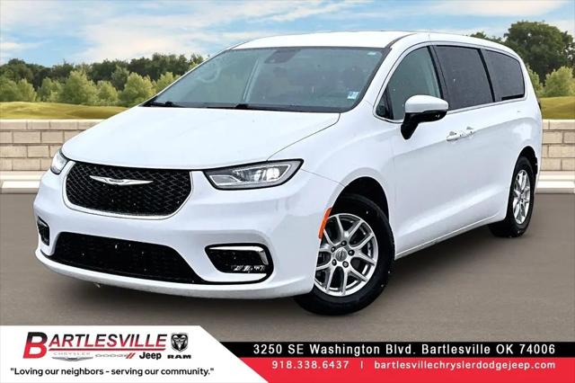2023 Chrysler Pacifica Touring L for sale in Bartlesville, OK